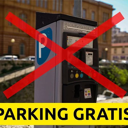 Casa Mille Baci Con Parcheggio Apartment Livorno Bagian luar foto