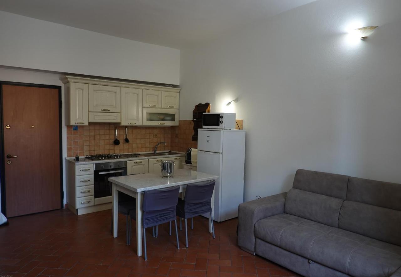 Casa Mille Baci Con Parcheggio Apartment Livorno Bagian luar foto