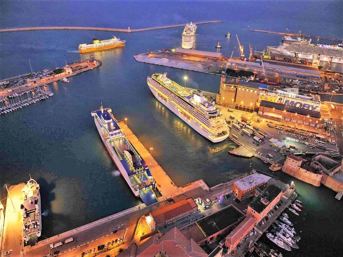 Casa Mille Baci Con Parcheggio Apartment Livorno Bagian luar foto