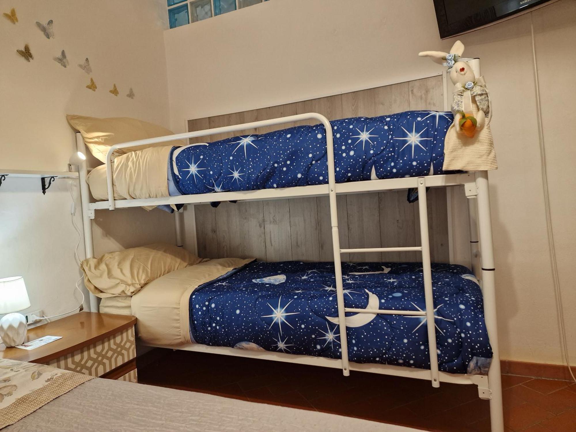 Casa Mille Baci Con Parcheggio Apartment Livorno Bagian luar foto